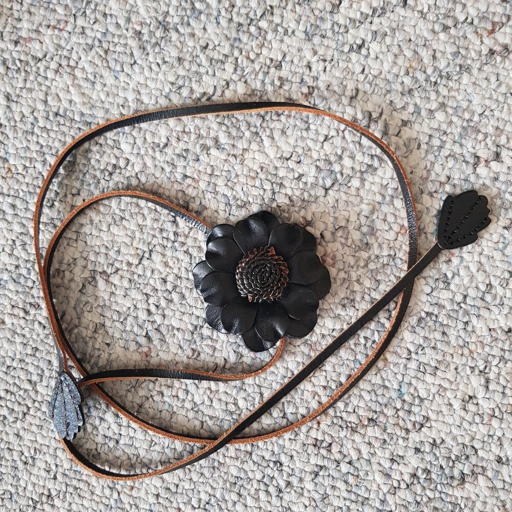 EUC Genuine leather thin dress belt